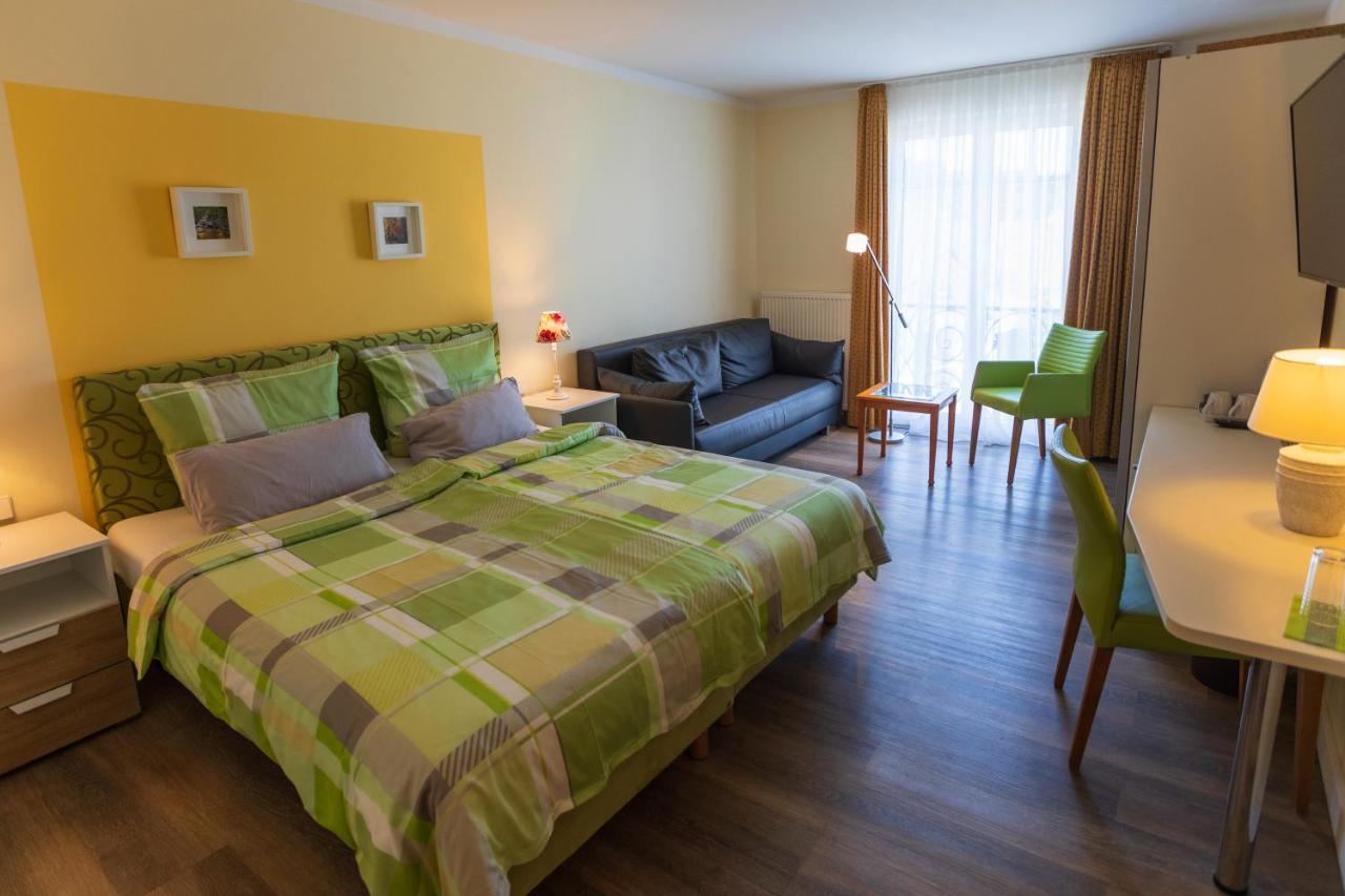 Landhotel Gillenfelder Hof Eksteriør bilde