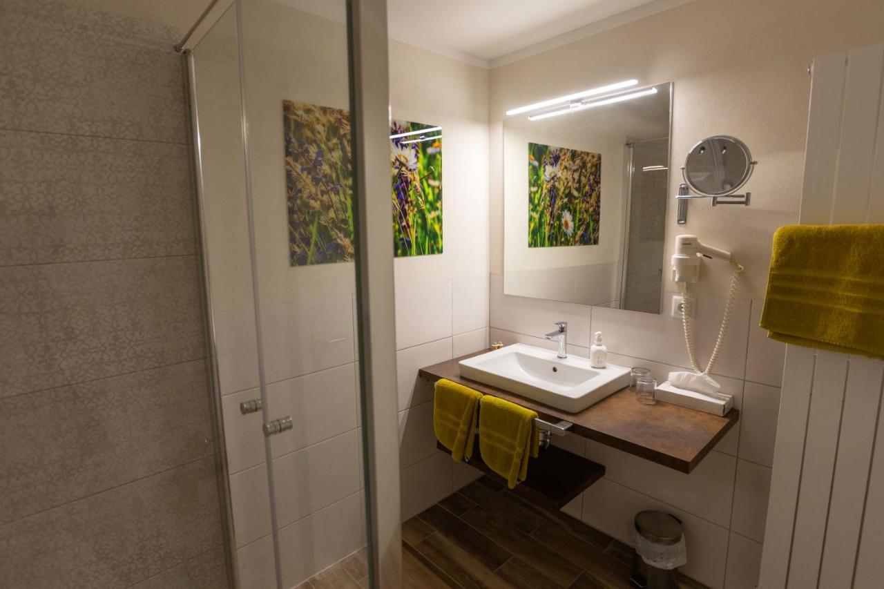 Landhotel Gillenfelder Hof Eksteriør bilde
