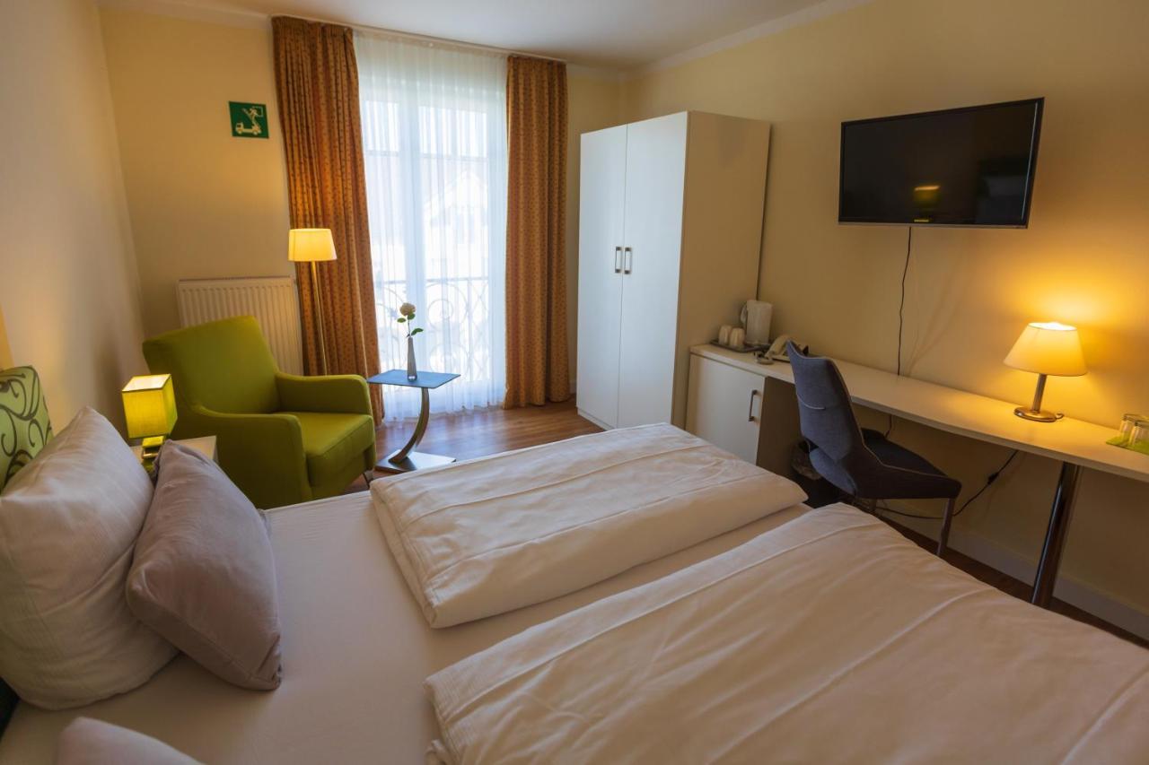 Landhotel Gillenfelder Hof Eksteriør bilde